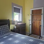 Canaima House فندق مبيت وإفطار