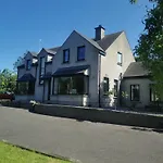 فندق مبيت وإفطار Canaima House Ladysbridge