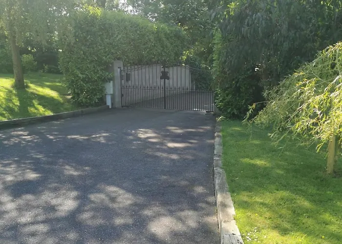 ベッド・アンド・ブレックファスト Canaima House Ladysbridge